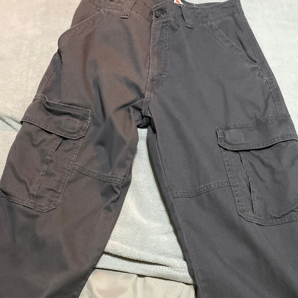 Wrangler- dark gray cargo jeans